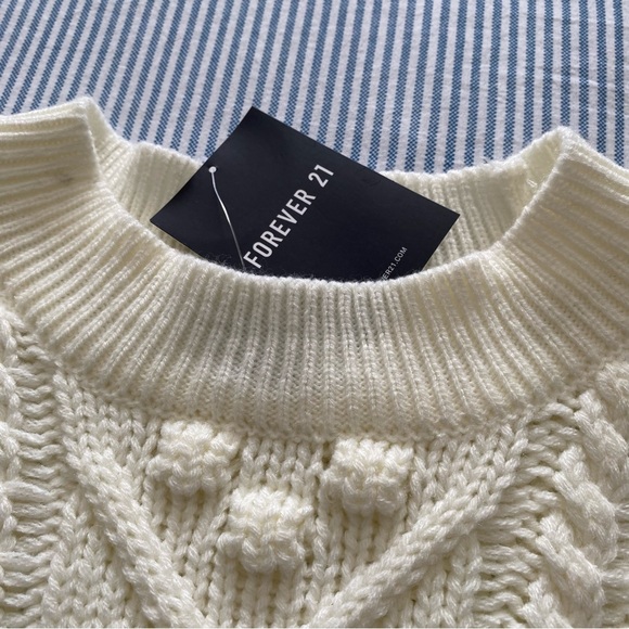 Forever 21 Chunky Knit Oversized Boxy Sweater Vest - Picture 3 of 10